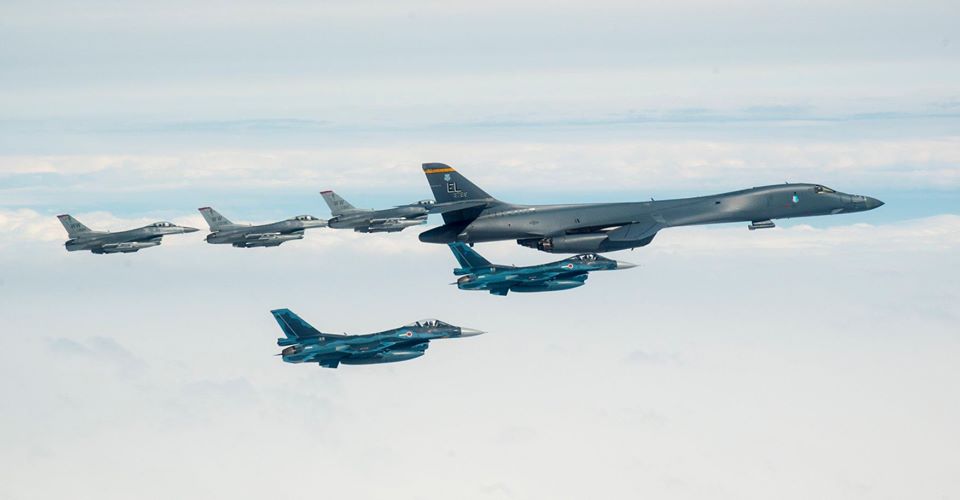 B-1B faz missão de 30 horas para demonstrar força