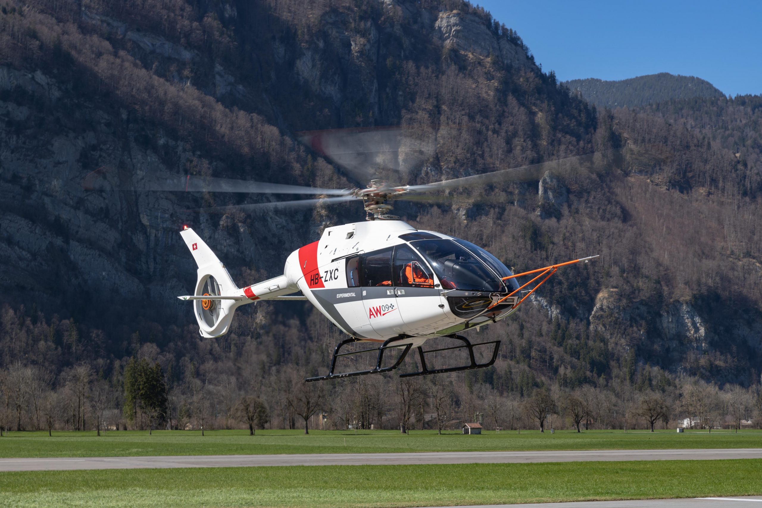 Gigante da aviação incorpora helicóptero promissor