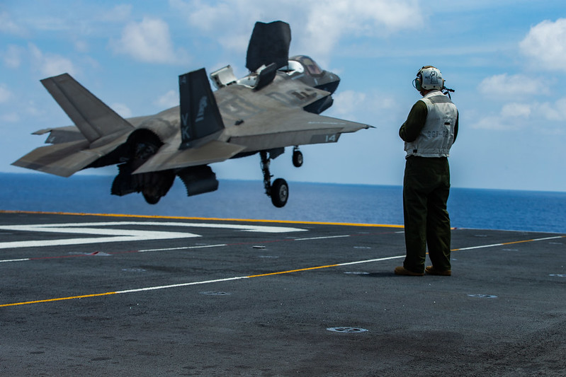F-35B do USMC em operação embarcada
Foto: Isaac Cantrell / USMC
