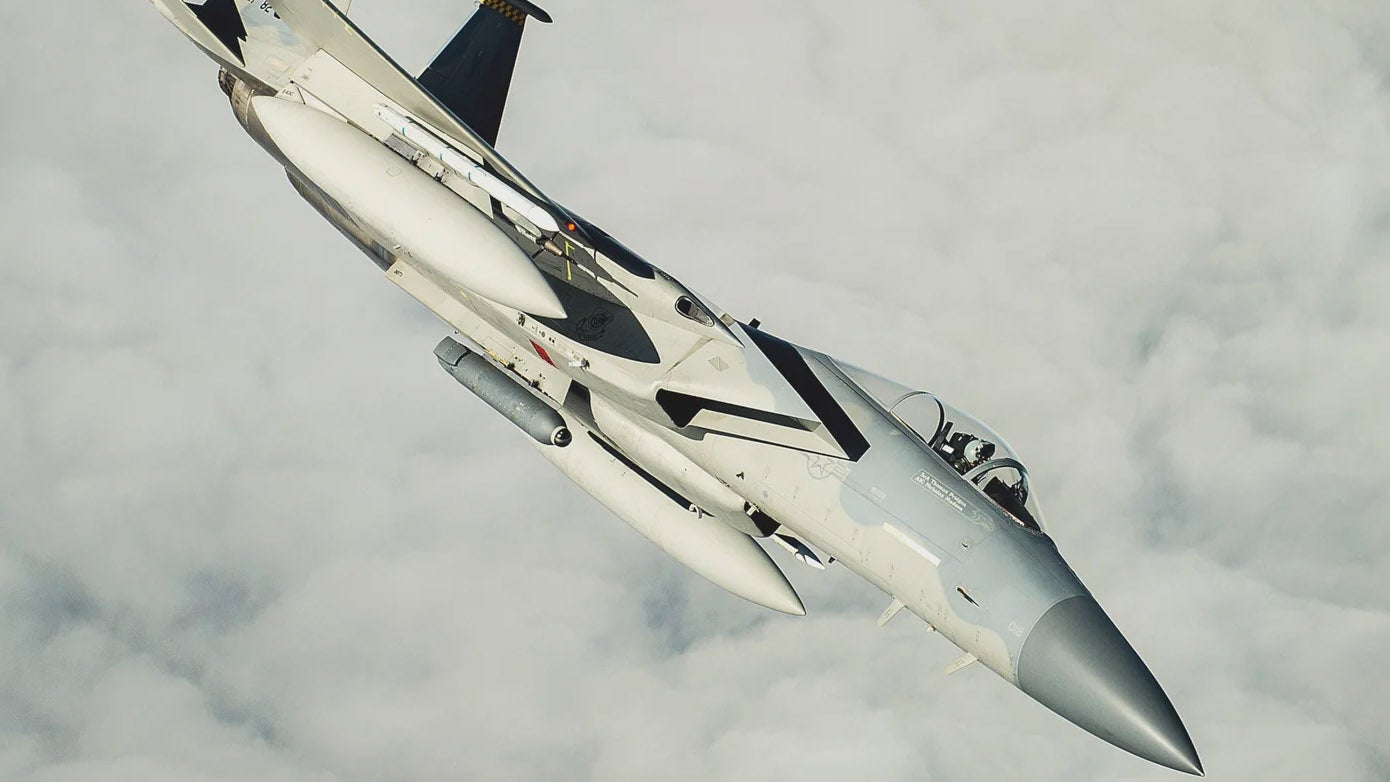 F-15 recebem IRST para ampliar capacidade ar-ar