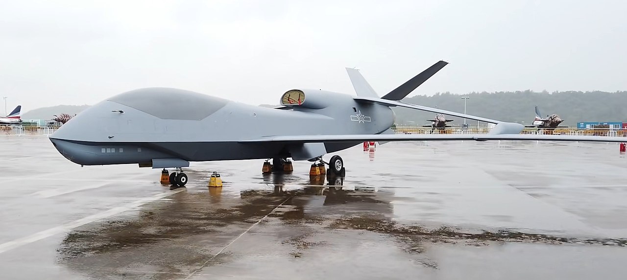 Caças F-15 japoneses interceptam drones WZ-7