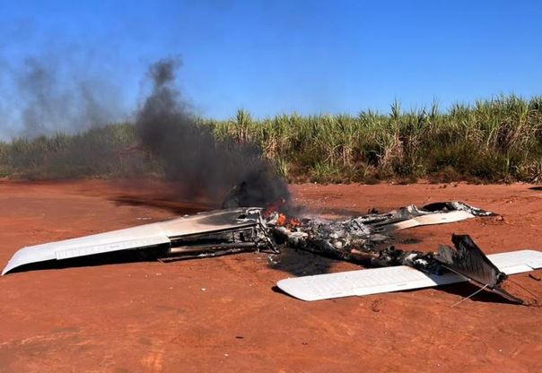 Piloto ateou fogo à própria aeronave após ser interceptado pela FAB
Foto: FAB