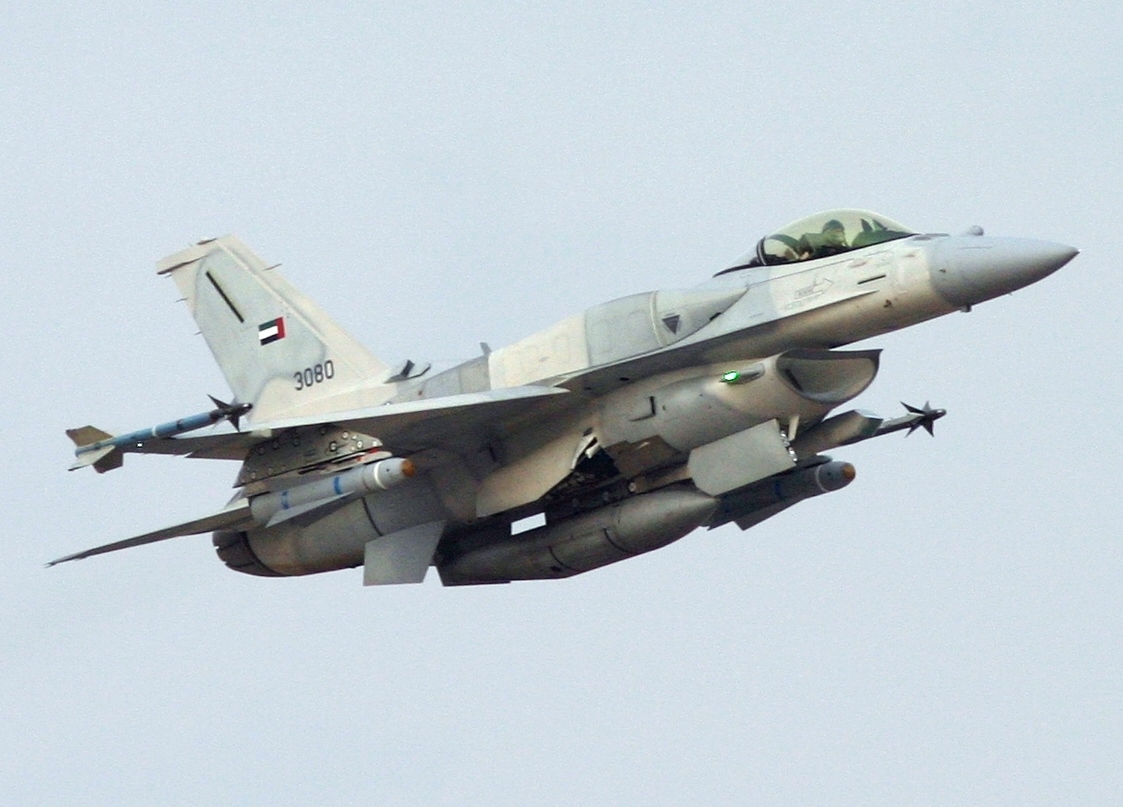 F-16 dos Emirados Árabes Unidos. Foto: David Raykovitz