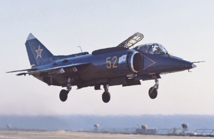 Yak-38 em serviço com a marinha soviética. Foto: Vladimir Rodionov