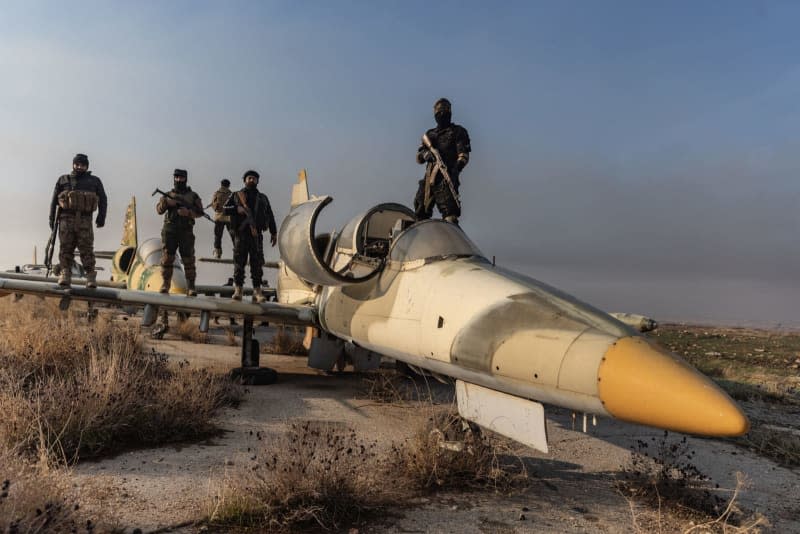 Rebeldes na Síria tomam posse de aeronaves militares