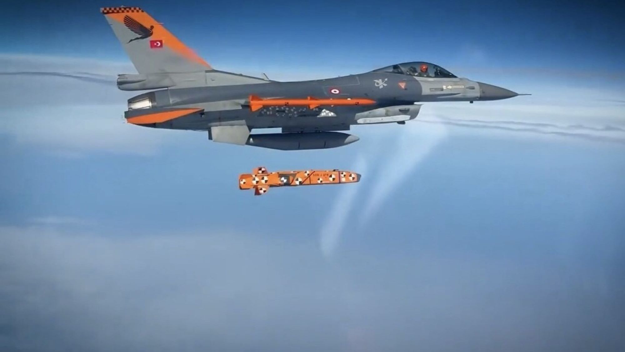 Turquia lança novo míssil de cruzeiro do F-16