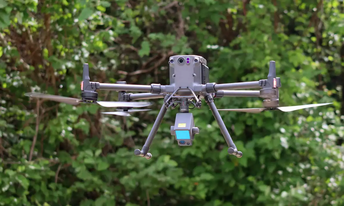 Sociedade civil pode opinar sobre novas regras para uso de drones no Brasil