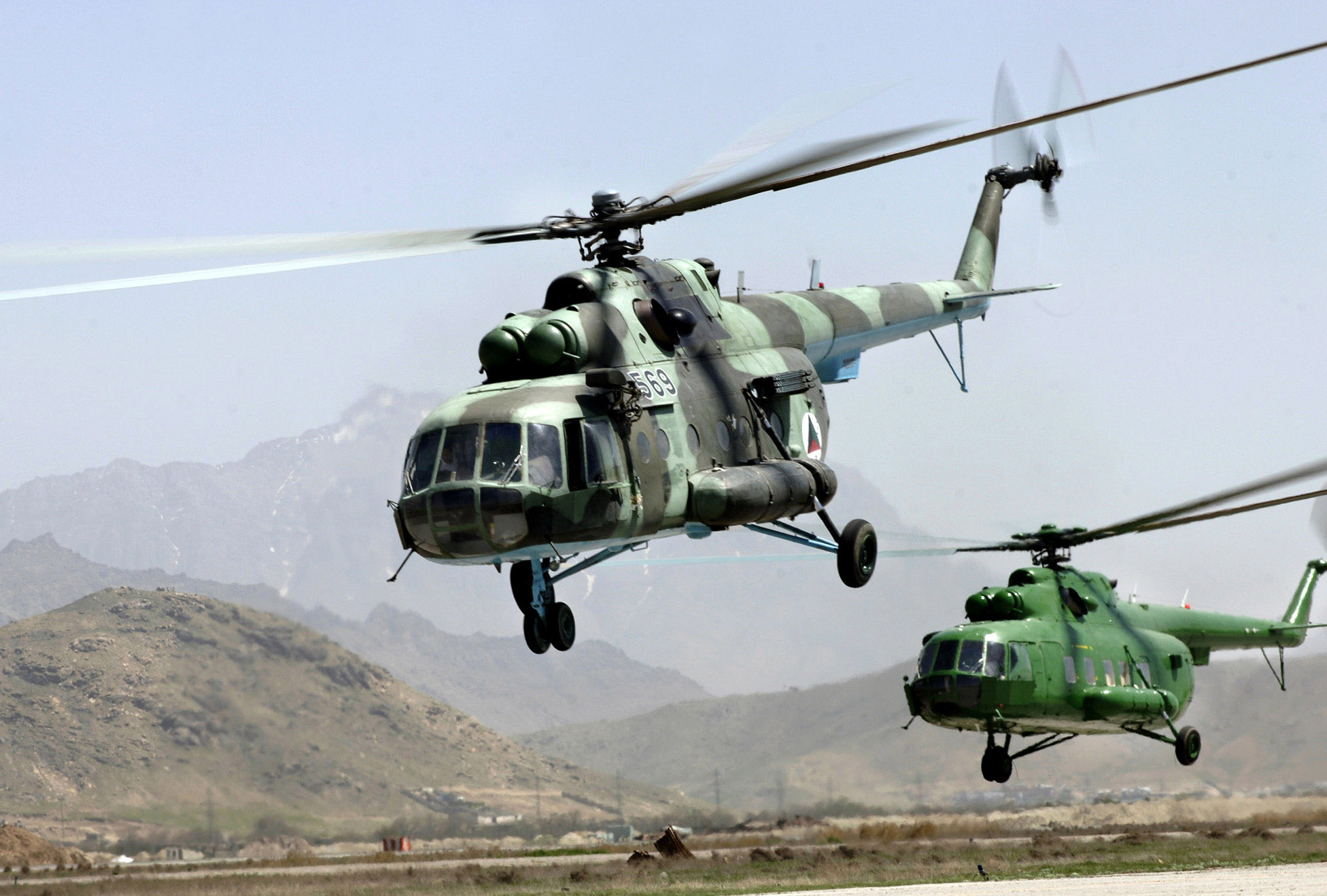 Mi-17 com as cores das forças armadas do Afeganistão, durante o governo sem o talibã. Foto: Cecilio M. Ricardo Jr