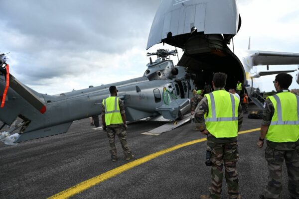Desembarque de helicóptero H225M na Guiana Francesa