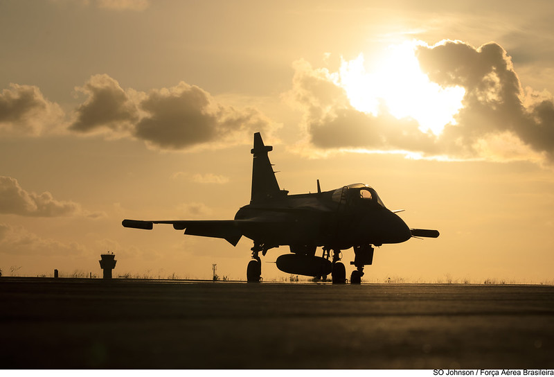 Brasil negocia novo financiamento para o Gripen