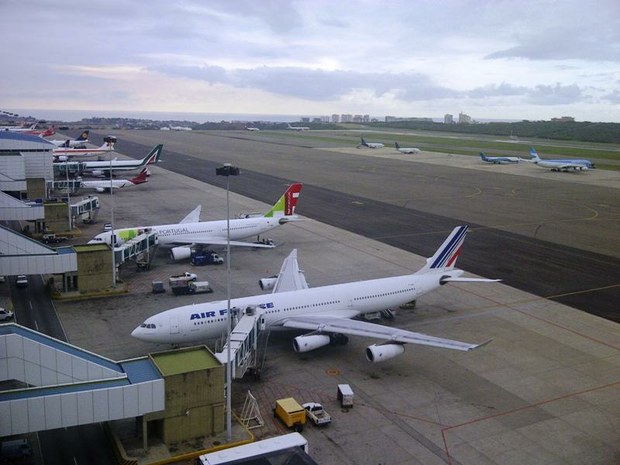 Aeroporto Internacional Simón Bolívar, em Maiquetía. Foto: Wikimedia Commons