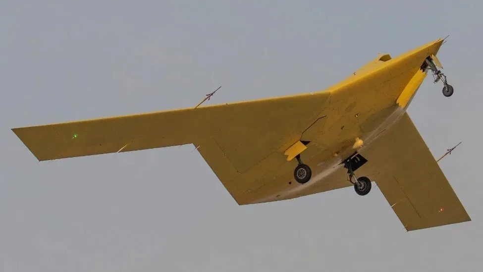 China voa mais um drone