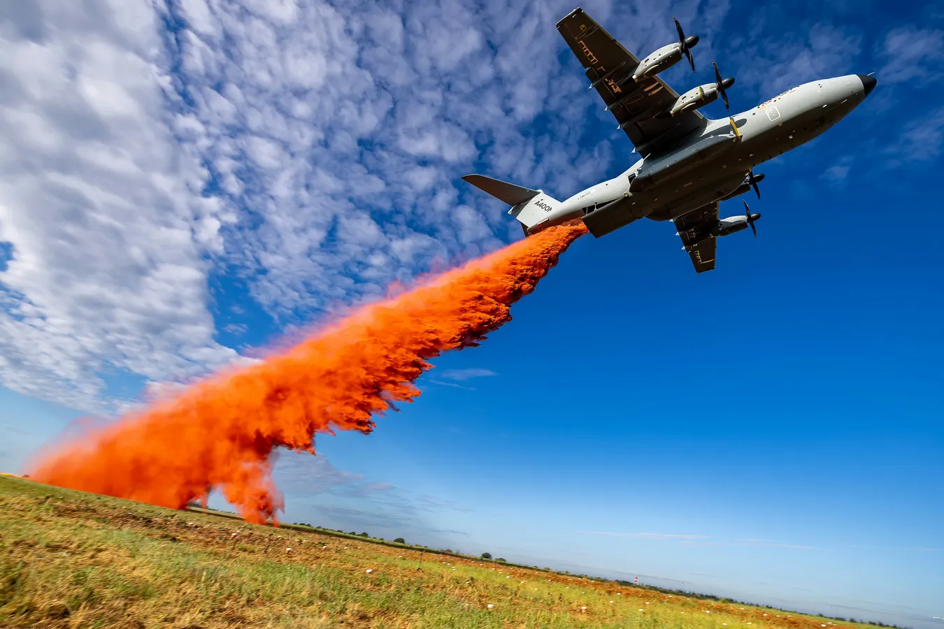 A400M demonstra capacidade de combate a indêndio. Foto: Airbus