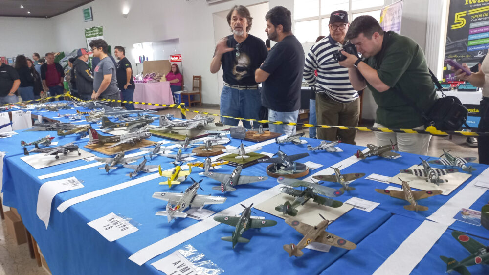 Modelos raros ganham destaque no 2º Open de Plastimodelismo de Sorocaba