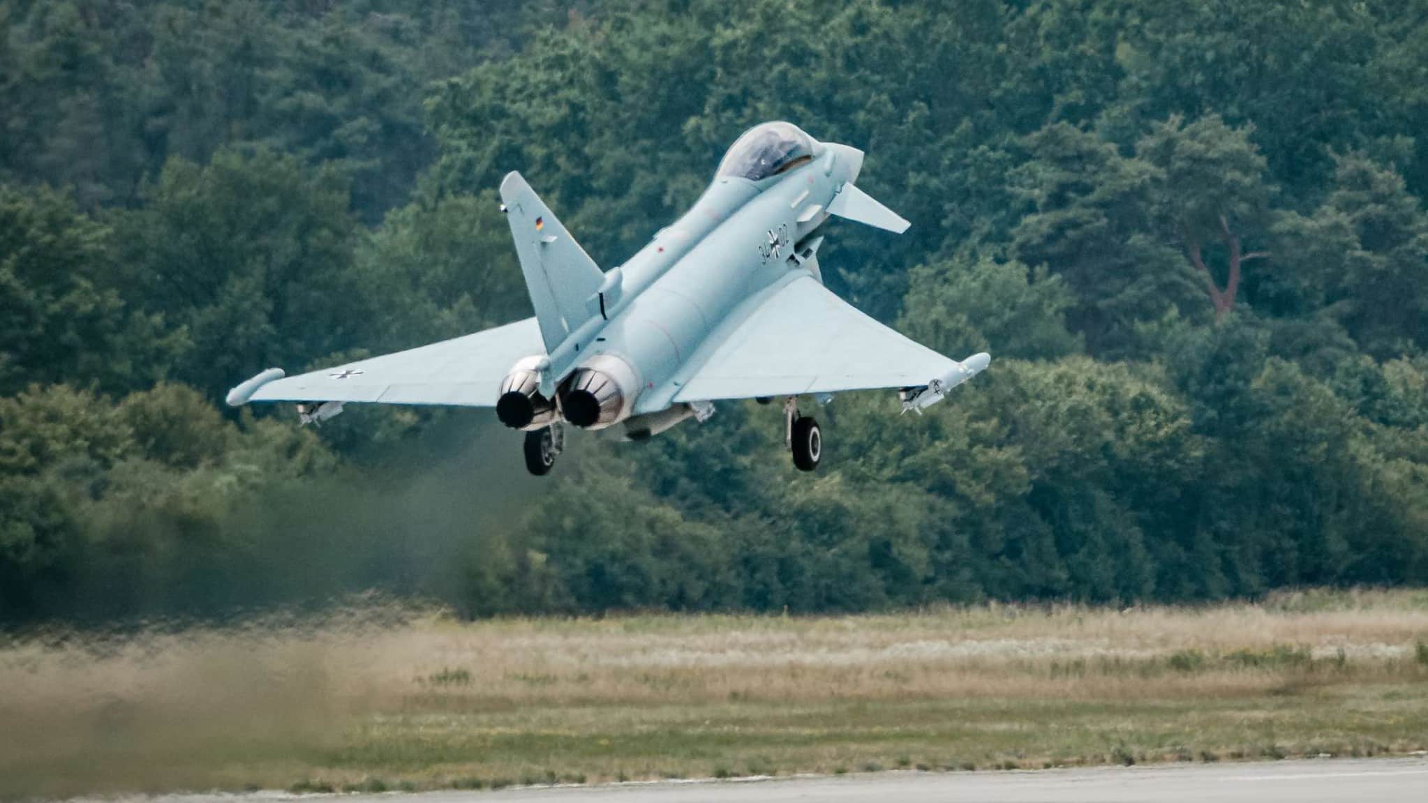 Alemanha começa a substituir frota de Eurofighter por nova versão