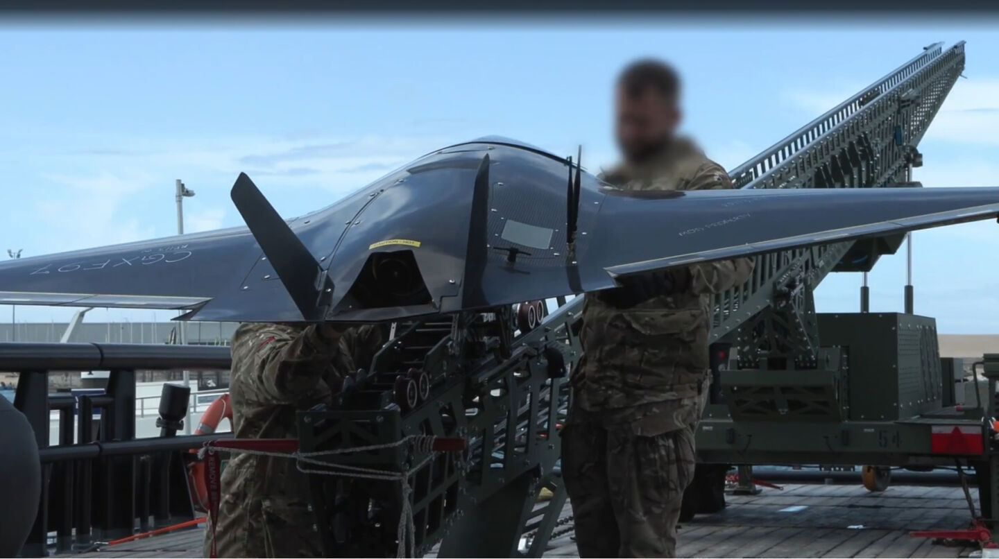 Ucrânia começa a usar drone britânico de longo alcance