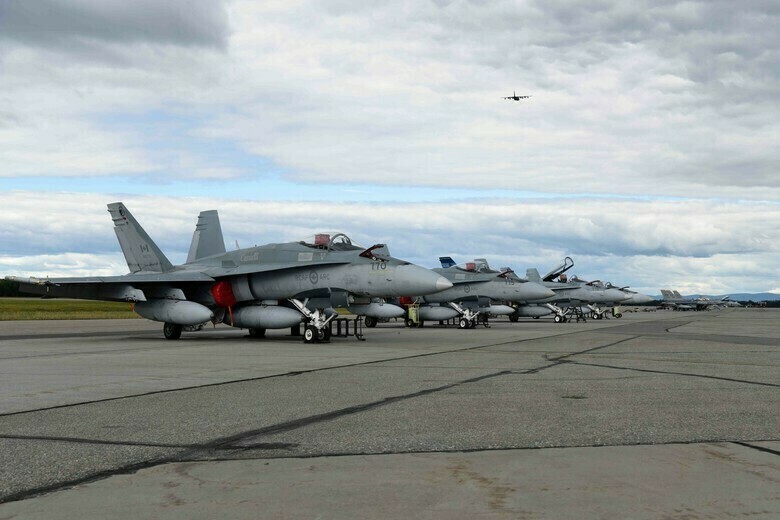 Caças CF-18, do Canadá, no exercício Red Flag