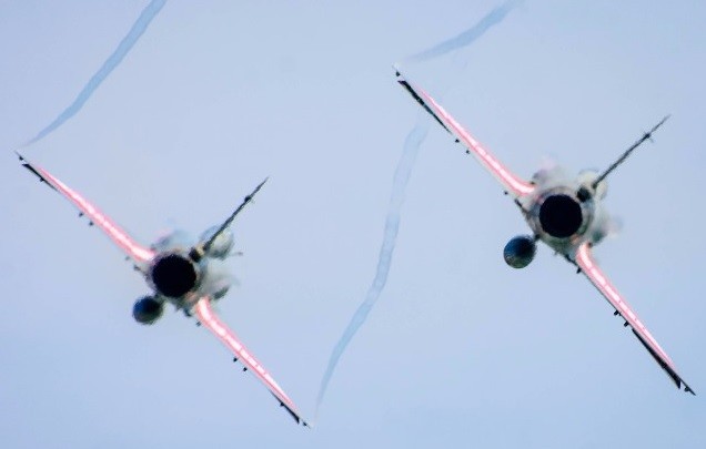 Mirage 2000 do Peru com pinturas comemorativas