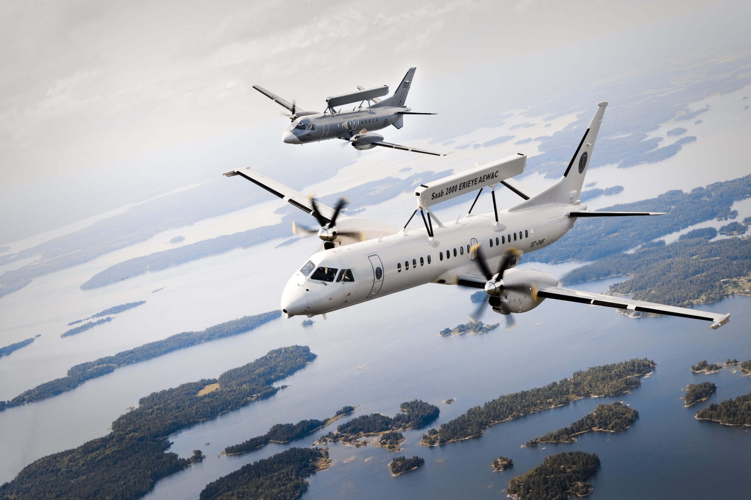 A Saab oferece as aeronaves as versões AEW & C do Saab 2000 e Saab 340