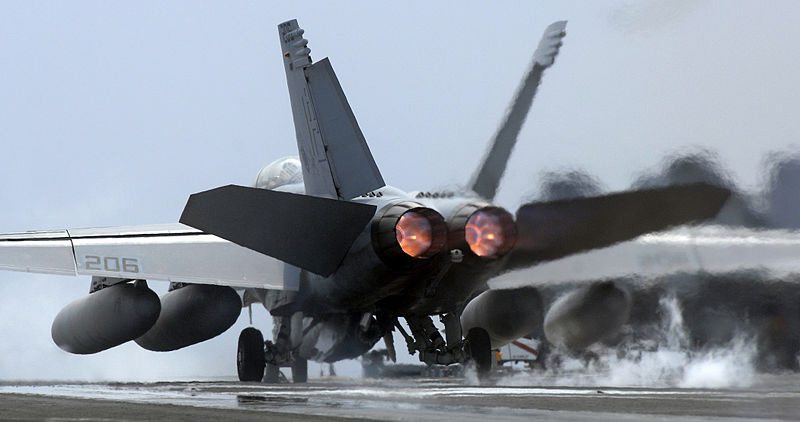 F-18F decola do porta-aviões USS Harry S. Truman (CVN 75)
Foto: Mass Communication Specialist 3rd Class Kristopher Wilson / US Navy