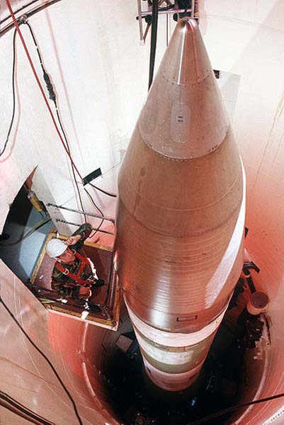Míssil Minuteman III em silo de lançamento

Foto: ALAN R. WYCHECK 