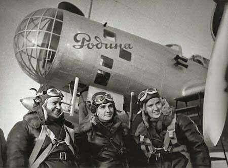 Há 82 anos, mulheres estabeleciam recorde na aviação