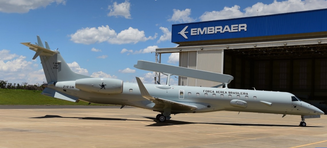 FAB recebe primeiro avião-radar modernizado