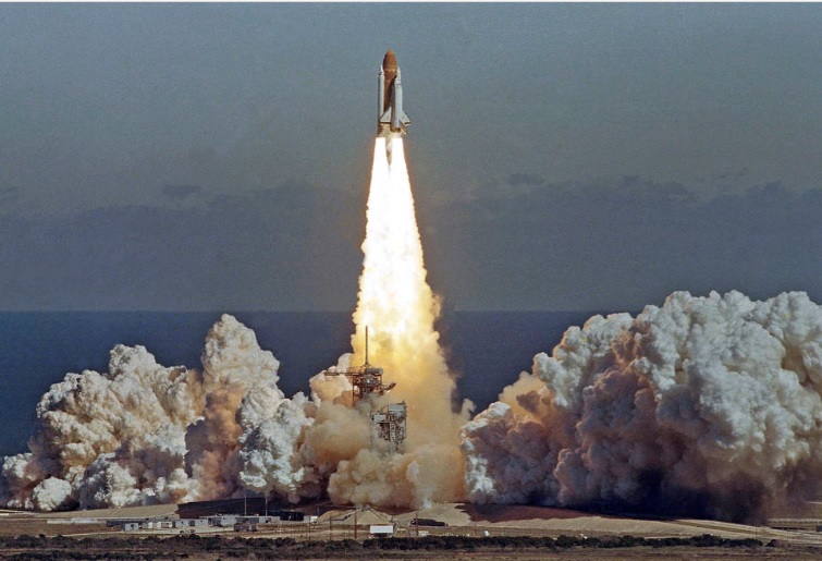 Investigação de tragédia uniu Neil Armstrong, Chuck Yeager e ganhador do Nobel