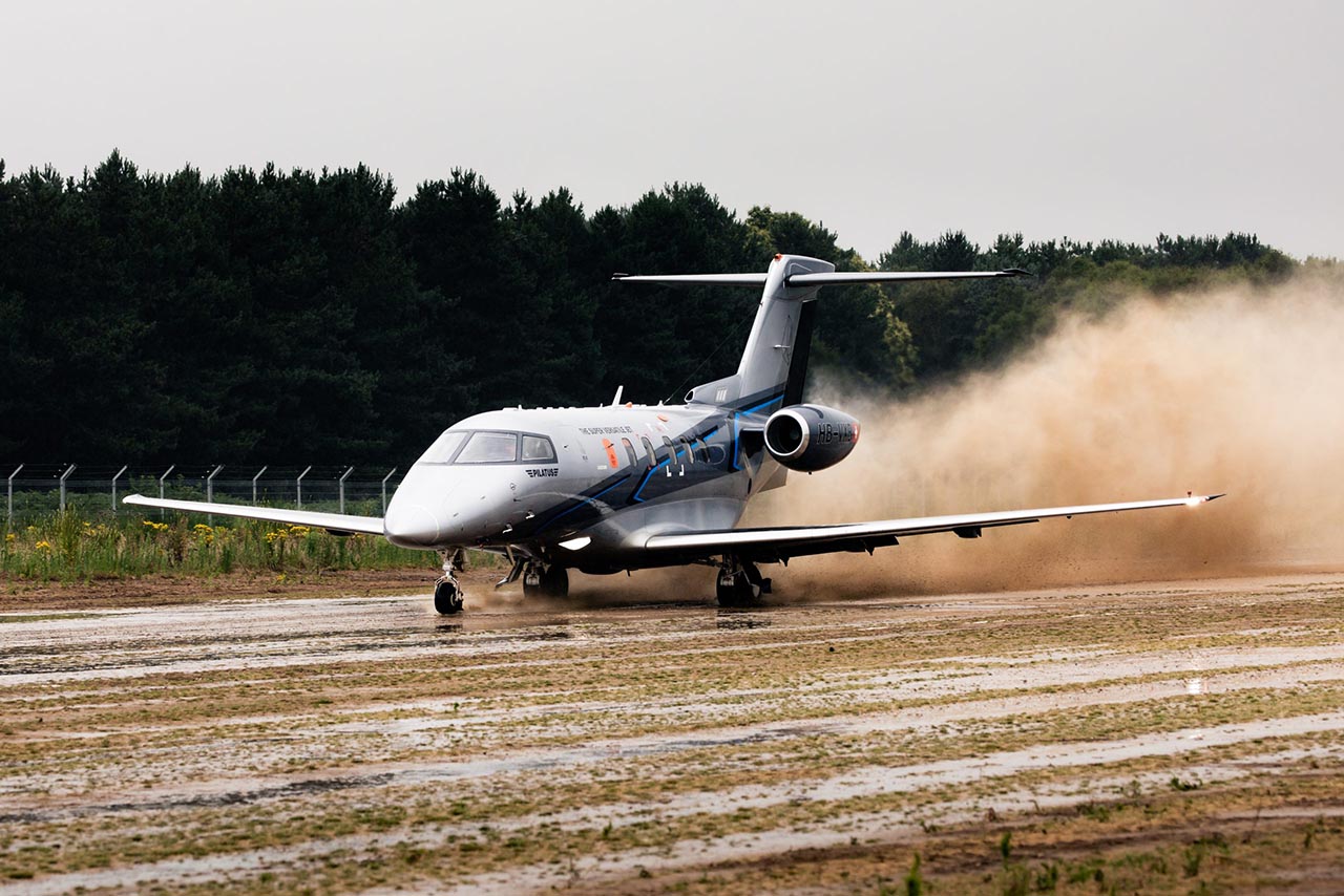100 Super Versatile Jets já voam pelo mundo