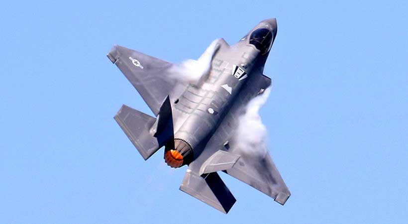 Caças F-35 têm problemas de motor e apresentações são canceladas