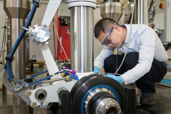 Empresa na China já fez reparo de 20 mil peças de aeronaves