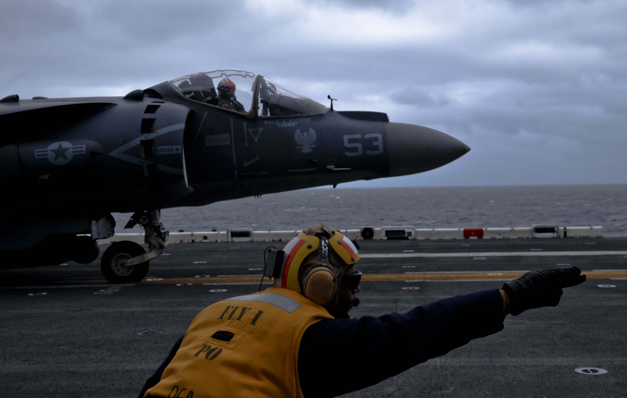 Os AV-8B operam a partir dos navios de desembarque anfíbio
Foto: USMC