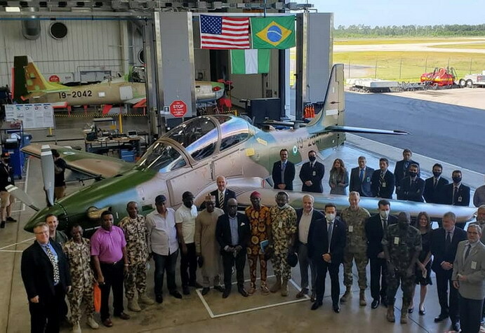 Mais um país vai receber o Super Tucano