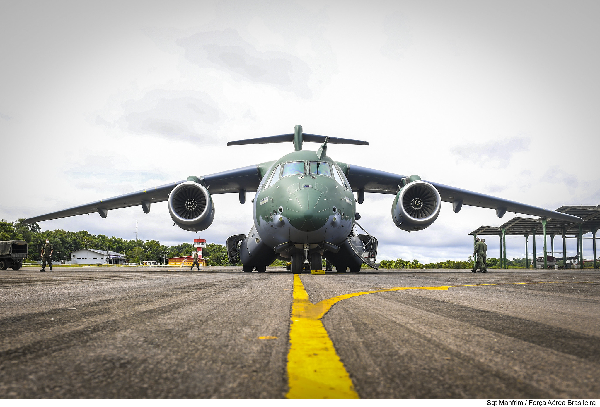 FAB articula para “blindar” orçamento do KC-390 e do Gripen