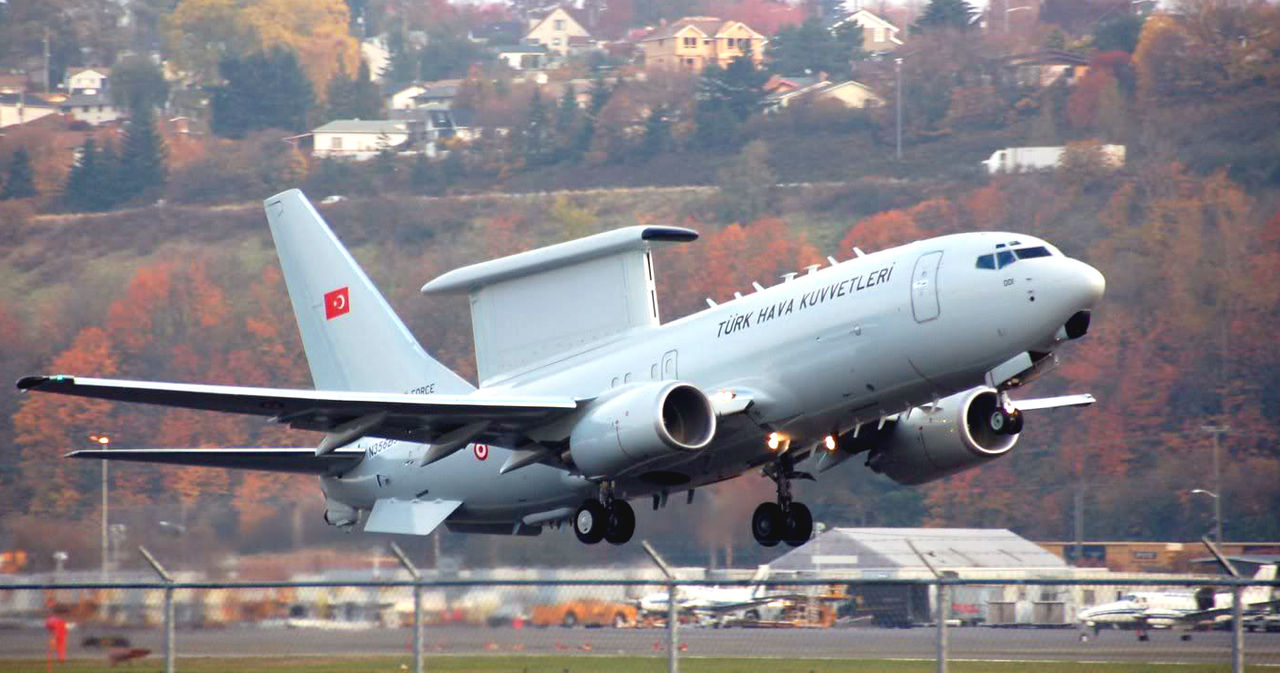 O E-7T é a versão para a Turquia do Boeing 737 para missões Airborne Early Warning and Control (AEW & C)
