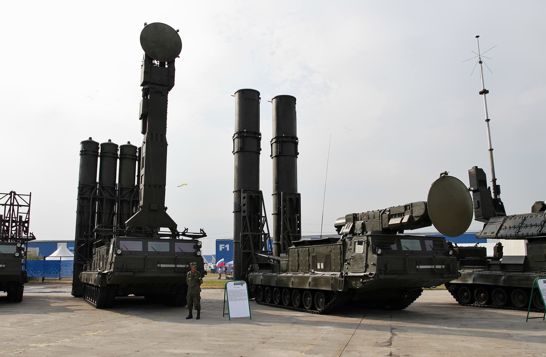 Sistema antiaéreo S-300 - Foto Vitaly Kuzmin