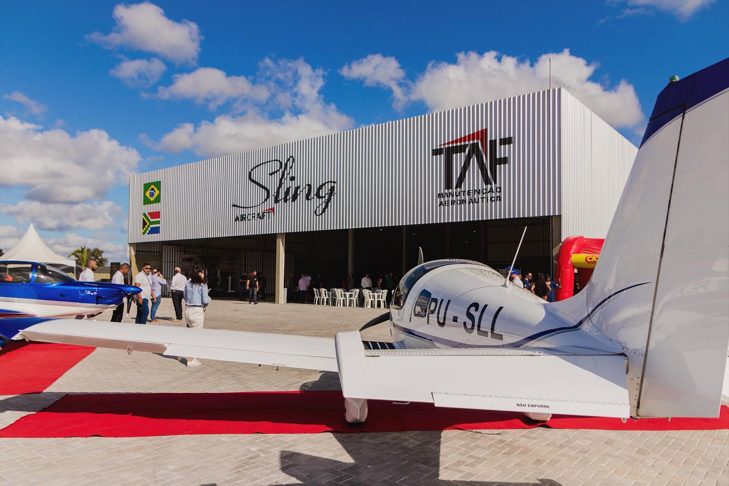 Nova fábrica de aeronaves é inaugurada no Espirito Santo
