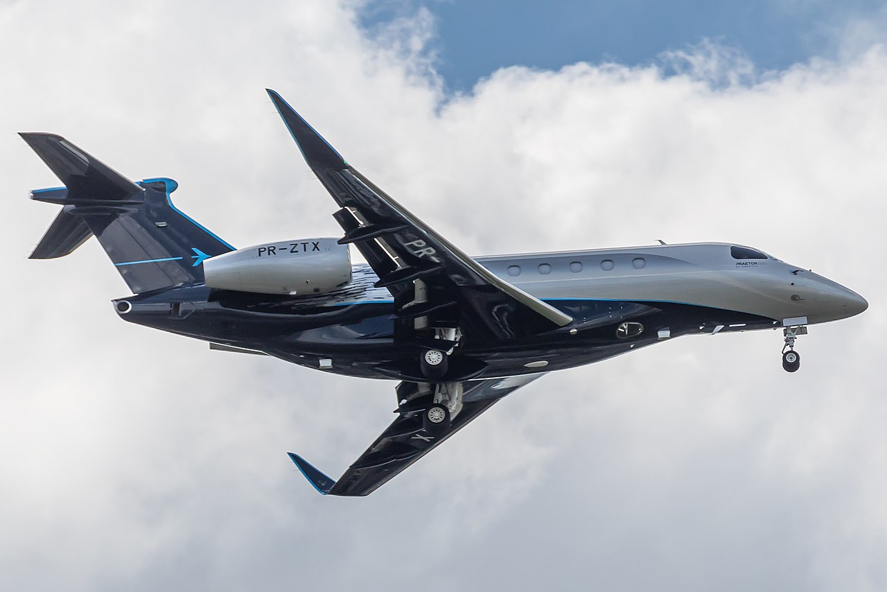 Embraer Praetor 600 no show aéreo de Le Bourget. Foto: Matti Blume