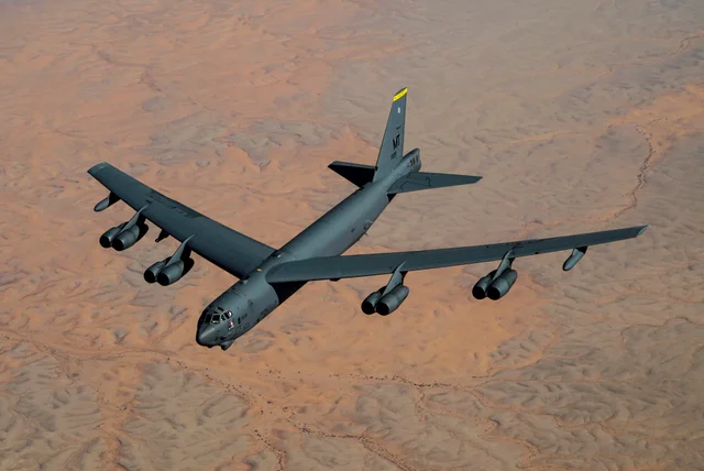 Em sinal para China, EUA terão base para B-52 na Austrália