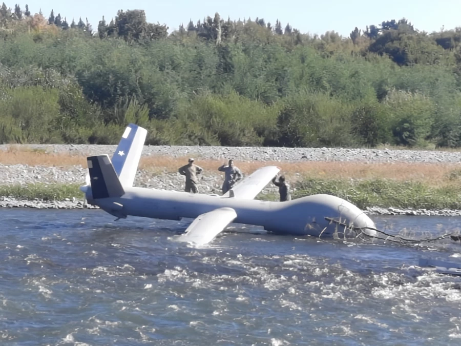 Drone chileno consegue executar pouso de emergência