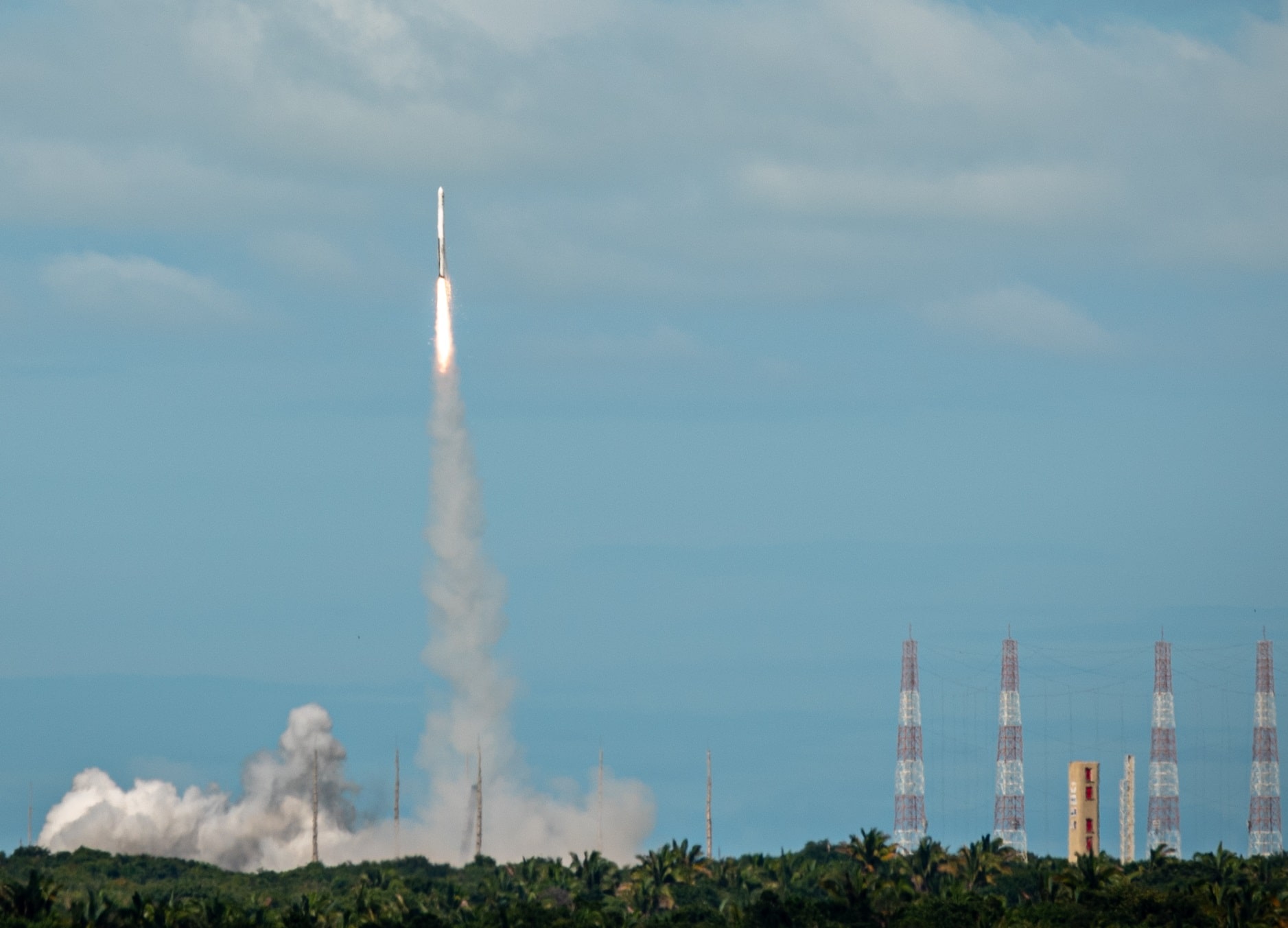 Com lançamento inédito, Brasil entra na era da exploração comercial do espaço