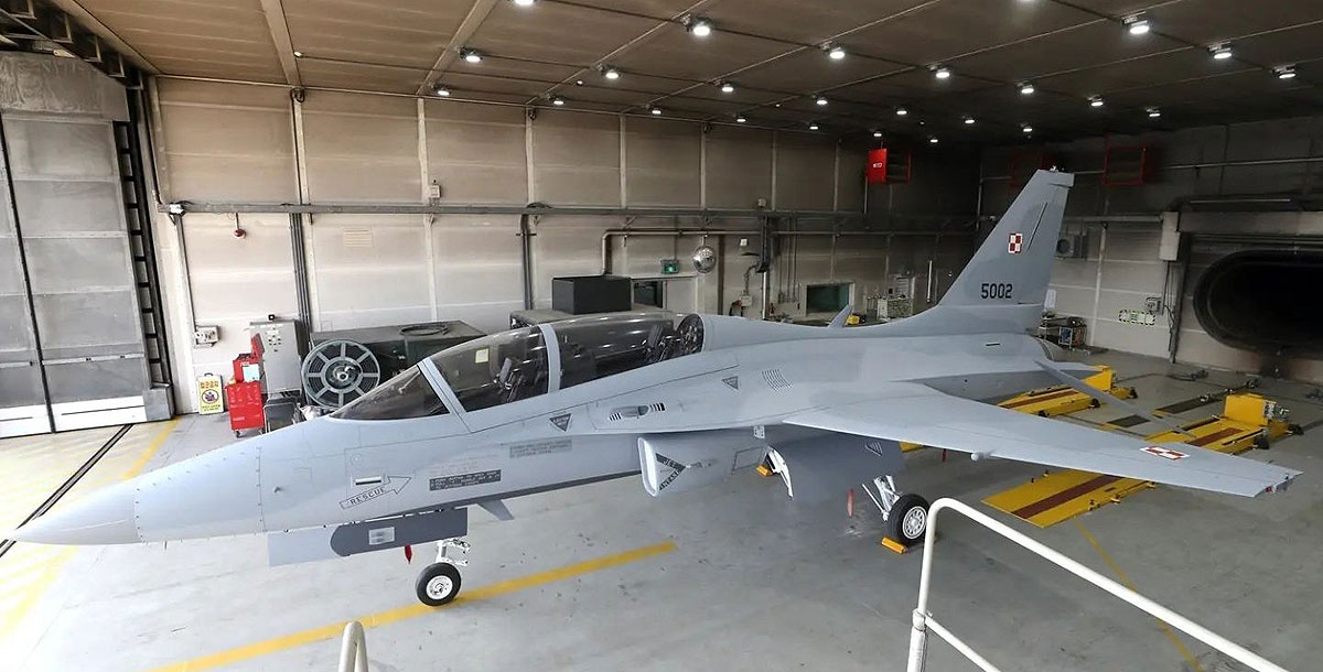 Caças FA-50 são entregues em tempo recorde