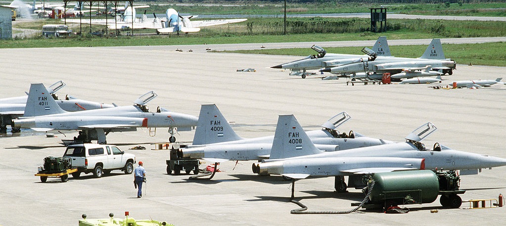 Caças F-5E de Honduras em treinamento nos EUA, em 1989. Foto: Oscar Elvir Vasquez