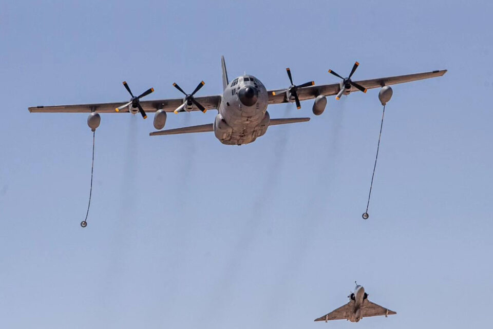 Peru retoma capacidade de reabastecimento em voo dos seus caças