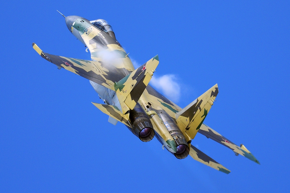 Sukhoi Su-35. Foto: Toshi Aoki