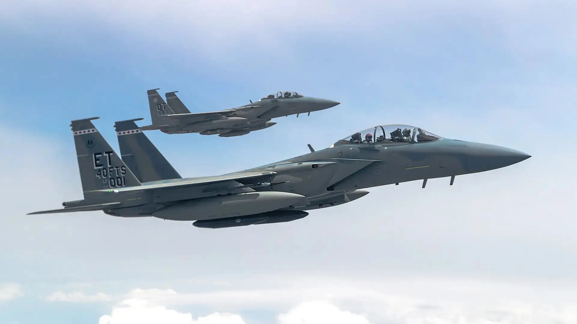 Os dois primeiros F-15EX. Foto: USAF