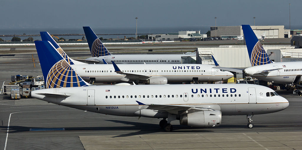 Aeornaves da United Airlines em San Francisco. Foto: Raimond Spekking