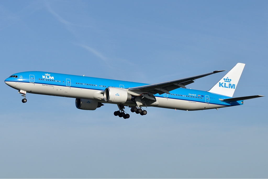 Boeing 777-300ER da KLM. Foto: Jules Meulemans