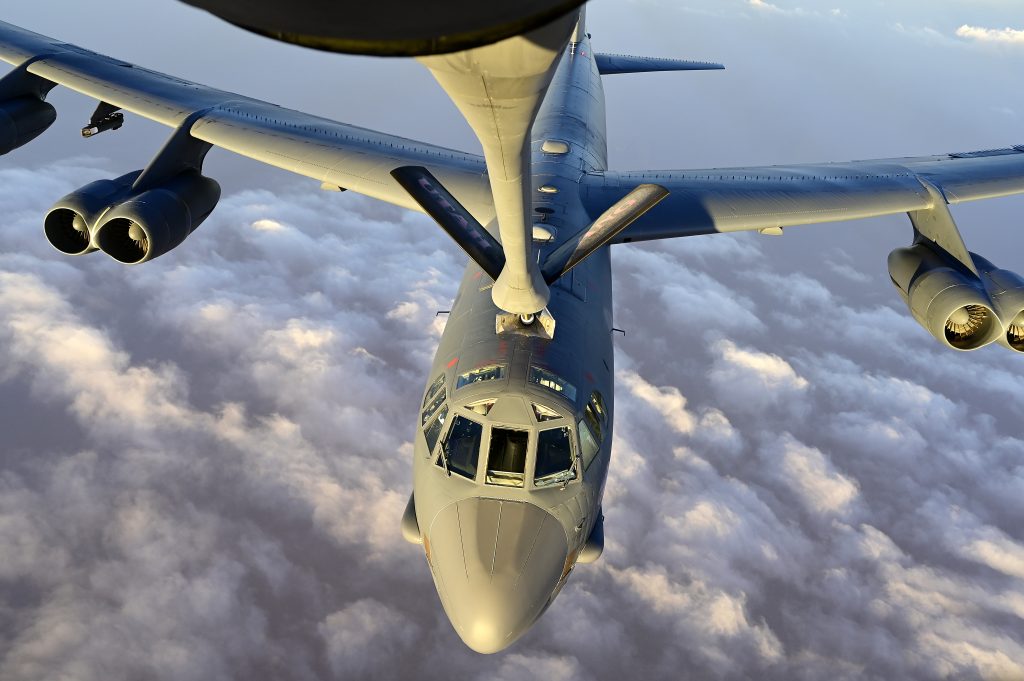 B-52 em missão na peníssula arábica. Foto: USAF