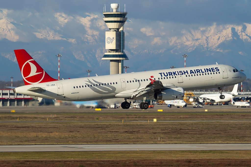Airbus A321 da Turkish Airlines em Milão. Foto: Fabrizio Berni